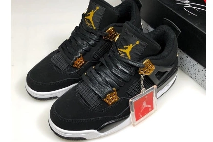 Hyperoad AIR METALLIC JORDAN BLACK “ROYALTY” 4 MENS GOLD-WHITE 1203